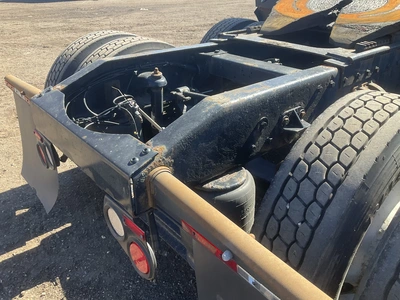USED 2000 PETERBILT 379