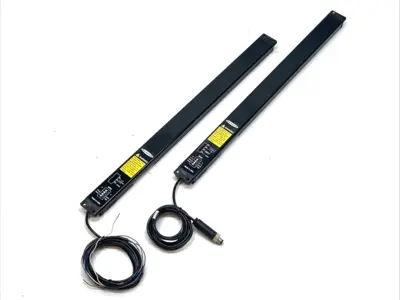 Used Banner Safety Light Curtain Emitter & Receiver Light Curtains & Grids Michigan US | Maverick Industrial Sales #1392977