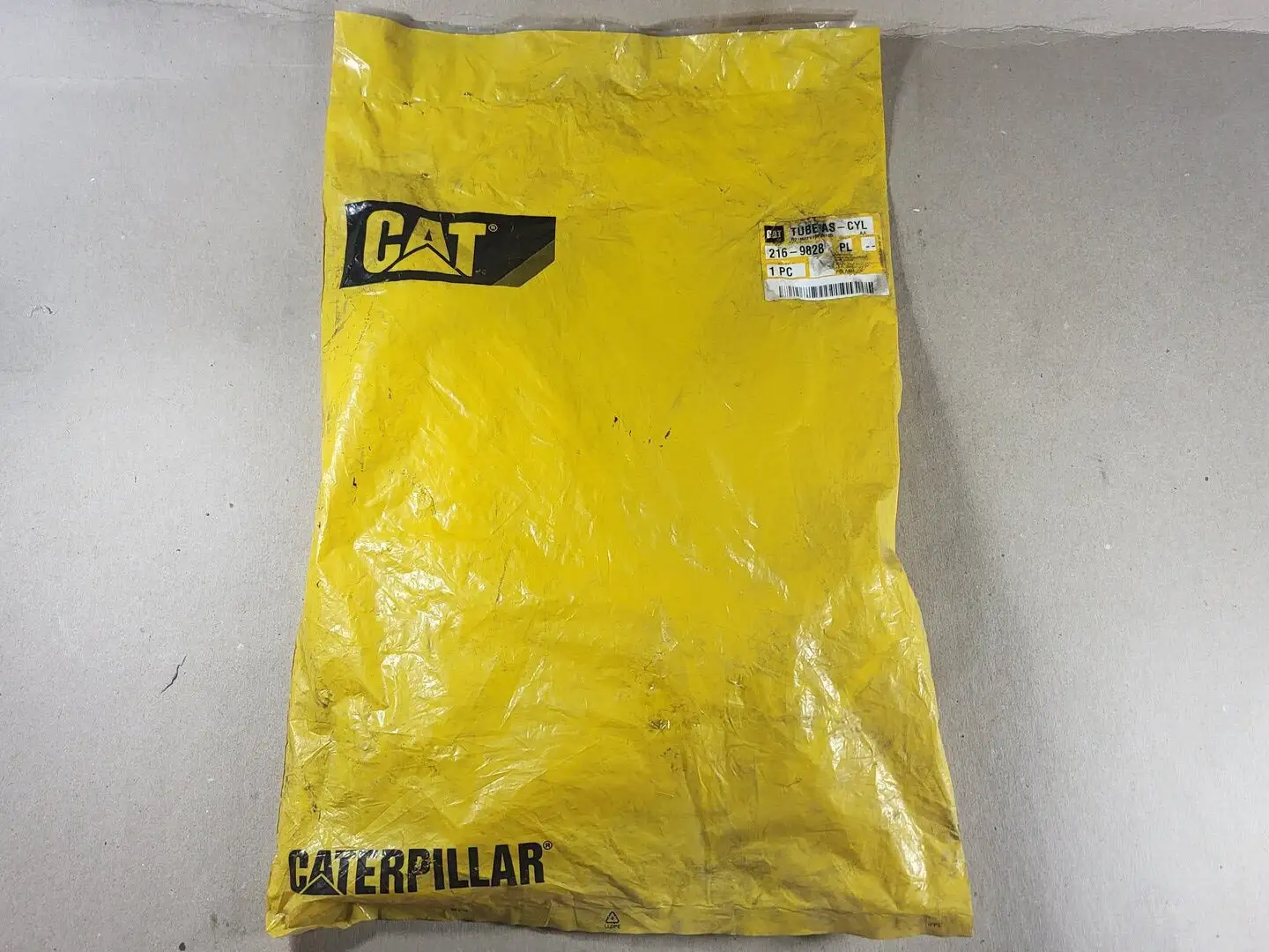 NEW CATERPILLAR 216-9828