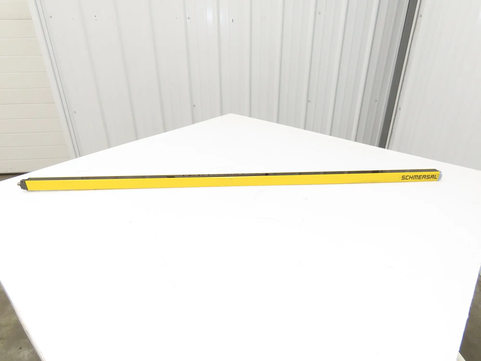 Schmersal SLC440COM-R-1290-14 Safety Light Curtain Receiver Only