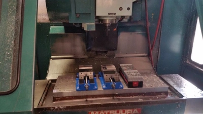 USED 1987 MATSUURA MC-760VX