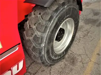 Used 2017 Manitou MHT10130 Telehandlers New York US | United Lift #1446536