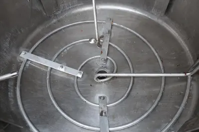 SPC8517  Tank 280 gallon vertical tank, Stainless Steel, .31 KW agitator, dish