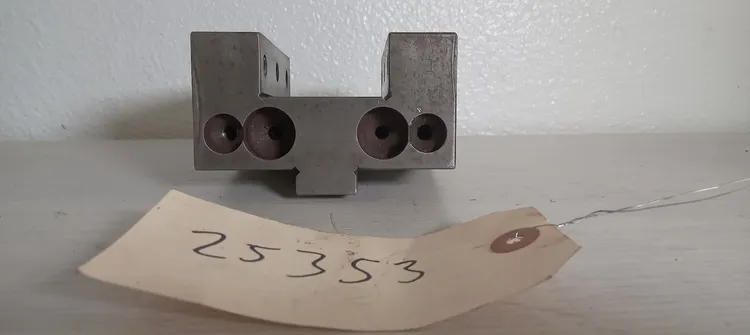 Used UNBRANDED Tool holders Tool Holders | MachineStation #946787