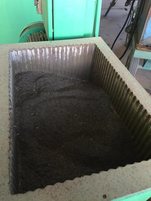 Ultramatic Vibratory Finisher