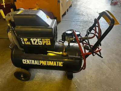 Used _UNKNOWN_ _UNKNOWN_ Tank Mounted Air Compressors Ohio US | Myron Bowling Auctioneers Inc #1504242
