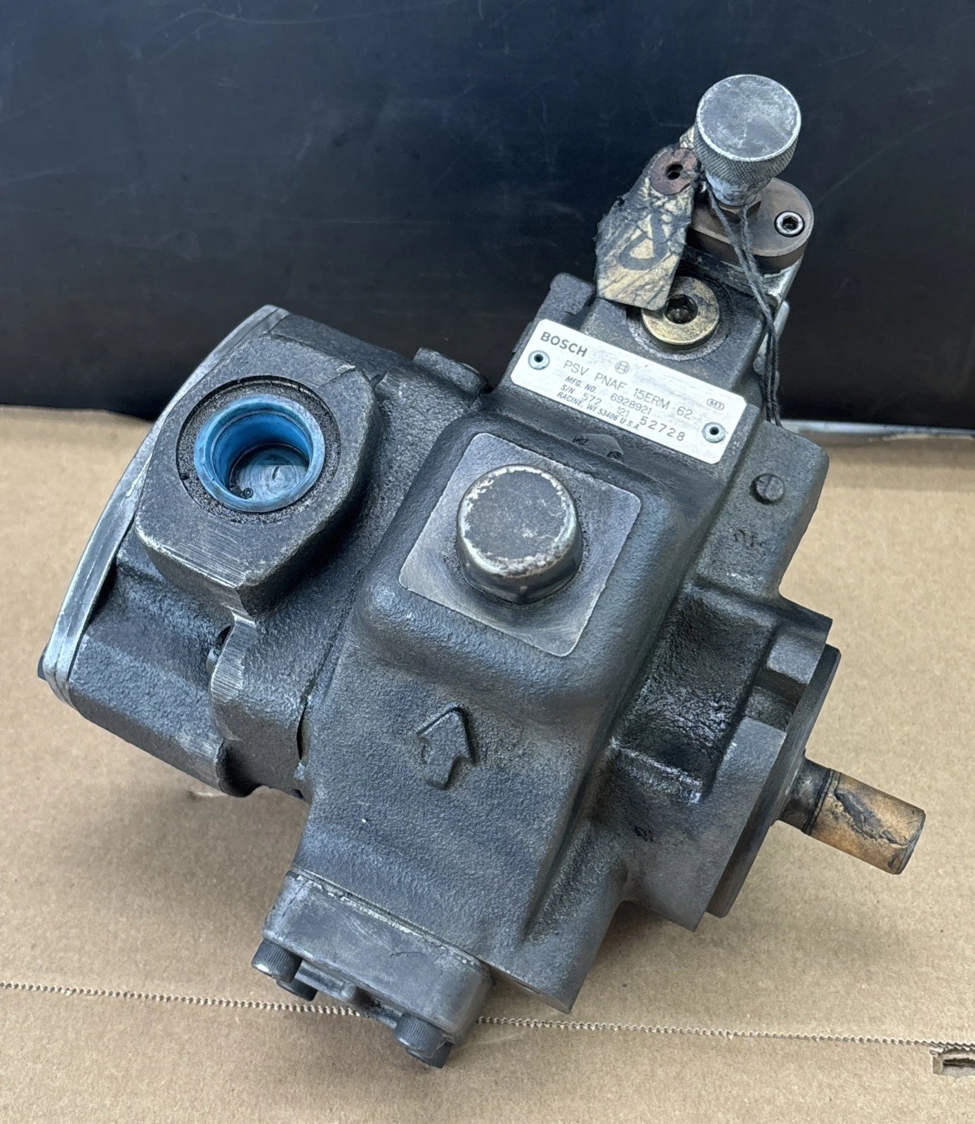 New | in-Stock Bosch 6928921 Pumps Indiana US | J&J Industrial Supply #1481566