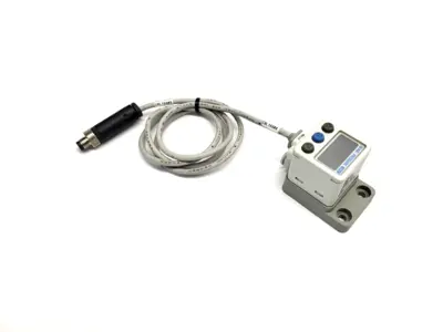 ZSE40A-C4-T-X501 | SMC  Digital Pressure Vacuum Switch 24 VDC 0-15 PSI -  Used