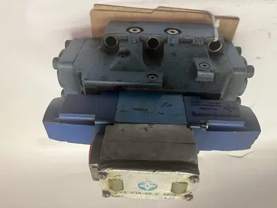 USED VICKERS DG5S-8-2N-WLB-11