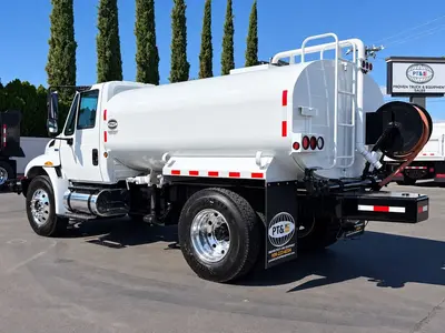 Used 2013 INTERNATIONAL 4300 Box trucks California US | Lillo Machinery #1542375
