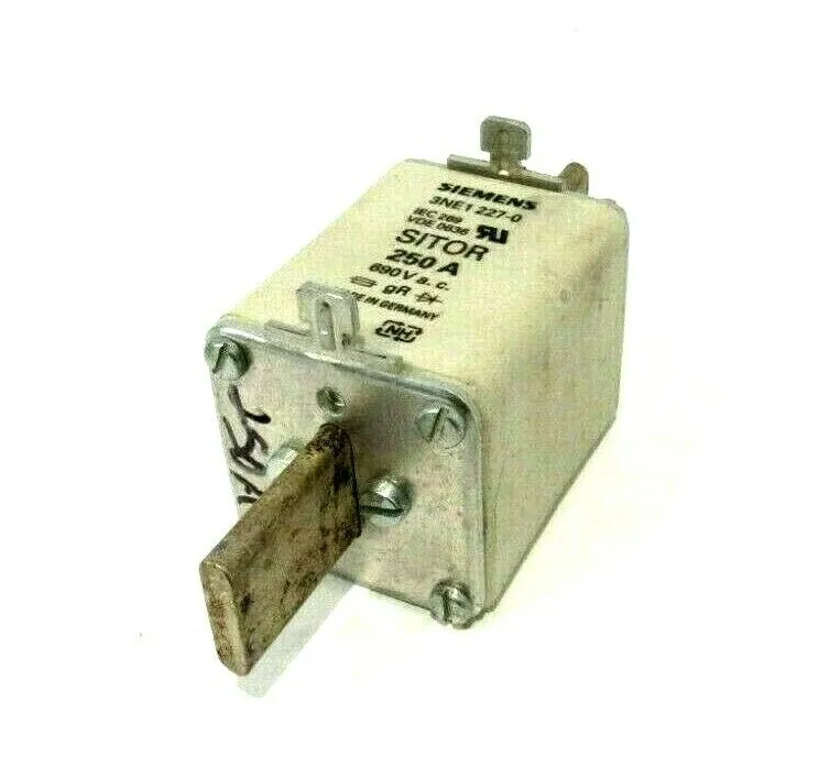 USED 3NE1 227-0 FUSE 3NE12270