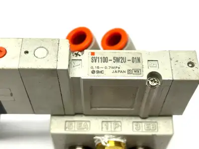 SV1100-5W2U-01N | SMC  Single Solenoid Valve Manifold 5-Port - Used
