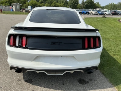USED 2016 FORD MUSTANG