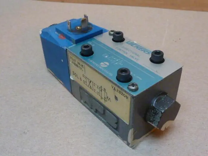 Used VICKERS DG5V72AEU2B80JA484 Valves/Fittings Michigan US | Ideal Machinery #605438