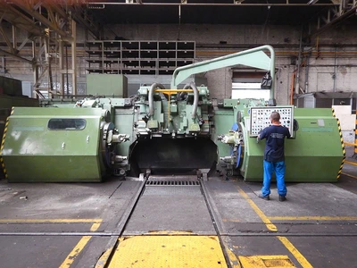 USED HEGENSCHEIDT MFD 165 PORTAL WHEELSET LATHE
