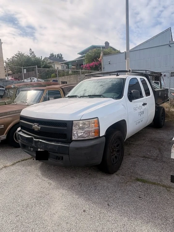 Used 2007 CHEVROLET Silverado C1500 Pickup Trucks California US | Heavy Wall Consulting #1310624