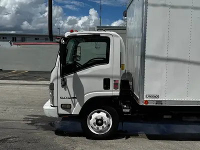 Used 2023 ISUZU NPR HD Box trucks Florida US | Truck and Van Outlet #1509136