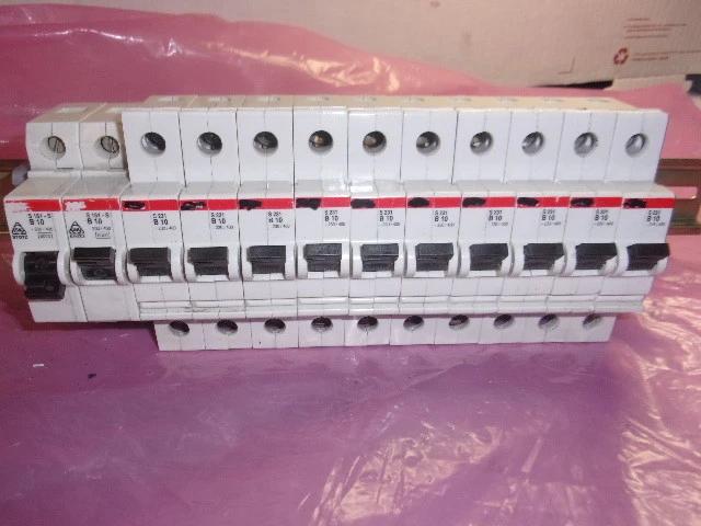 Used ABB S231 B10 & S161-S B10 Circuit Breakers Arizona US | ASSET CONVERSION SPECIALISTS, INC. #306274