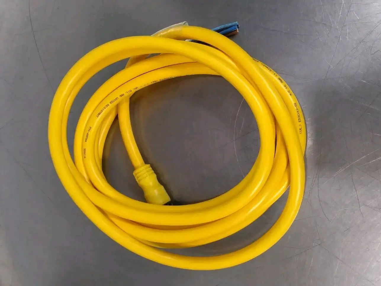 Allen Bradley 889N-F4AF-12F/B Cord with plug four pin female Loc5C18