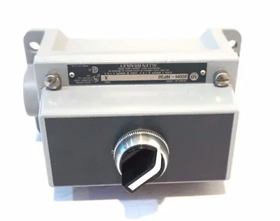 NEW ALLEN BRADLEY 800H-R2HX7 SELECTOR SWITCH STATION SER.X 800HR2HX7