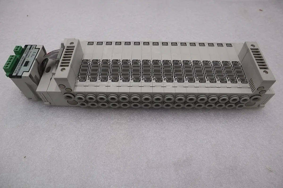 SMC SS5X5-45S1QD-16BS-C8 (NEW NO BOX) W/ DEVICENET SMC SS5V3 STOCK S-361