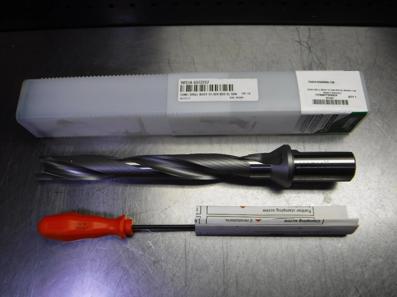 Widia 1.0237" 2 Flute Coolant Thru Indexable Drill TDMX1024R8SL125 (LOC3048A)