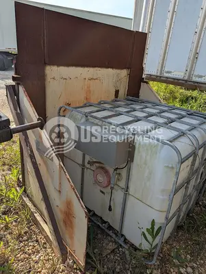 USED NATIONAL BULK EQUIPMENT GAYLORD BOX DUMPER