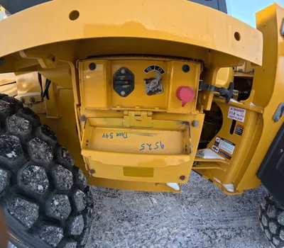 USED 2023 JOHN DEERE 544P