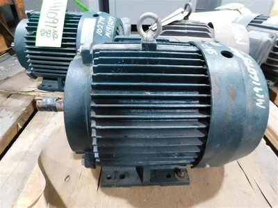 Toshiba 0052XDSB41A-P Motor 5 HP 3.7kW 3500 RPM 5200 Max. RPM 460V 5.8A Used