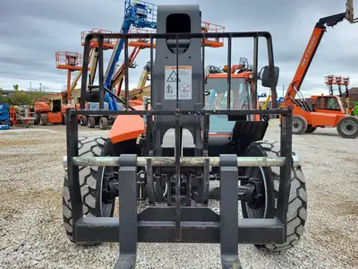 New | in-Stock 2023 JLG 742 Telehandlers New York US | United Lift #1446481