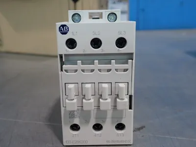 NEW ALLENBRADLEY 100E26KD00