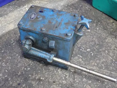 Nike  32 Hp Hydraulic Unit