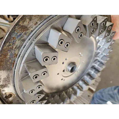 Used Vertical Shaft Impact Mill for grinding Chrome metal powders