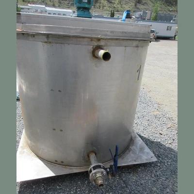 500 Gallon Stainless Steel Tank With 5HP Mixer