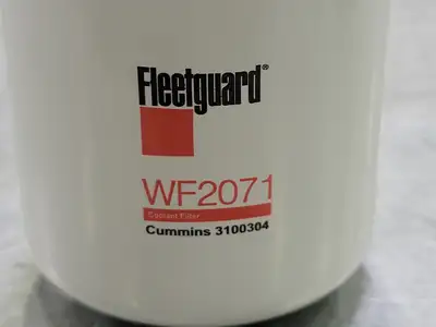 NEW FLEETGUARD WF2071