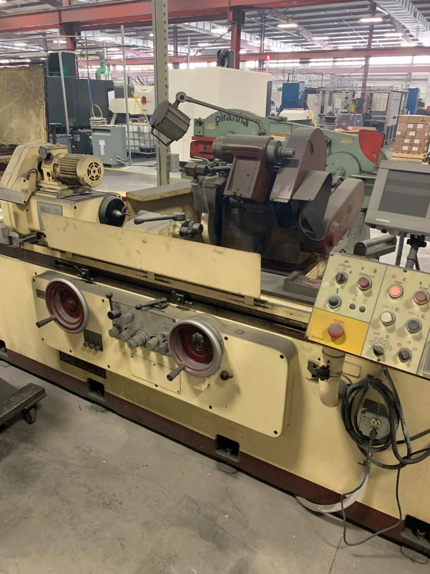 1995 CHEVALIER GU-1140A CYLINDRICAL GRINDER