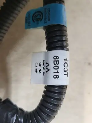 NEW FORD 1C3Z-6B018-AA