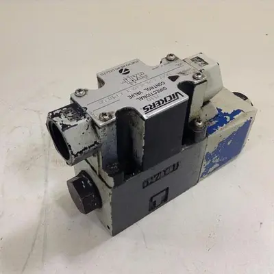 USED VICKERS DG4V32AMP2T7P1050