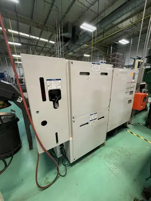 USED 2011 HAAS ST-10