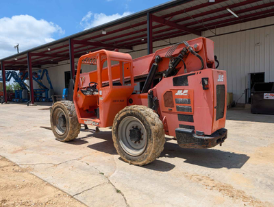 USED 2017 Skytrak 6042