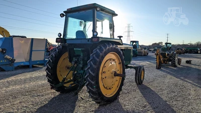 USED 1979 JOHN DEERE 4240