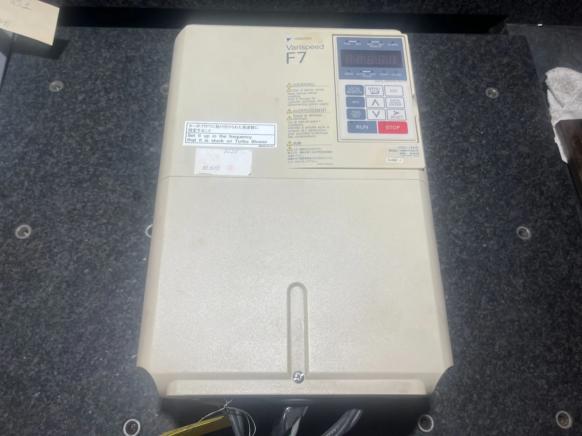USED YASKAWA Varispeed F7