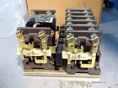 USED JOSLYN CLARK CONTROLS 5U876