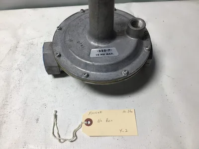 Maxitrol 325 7 L Series Gas  Line Pressure Regulator 1-1/4 Inch