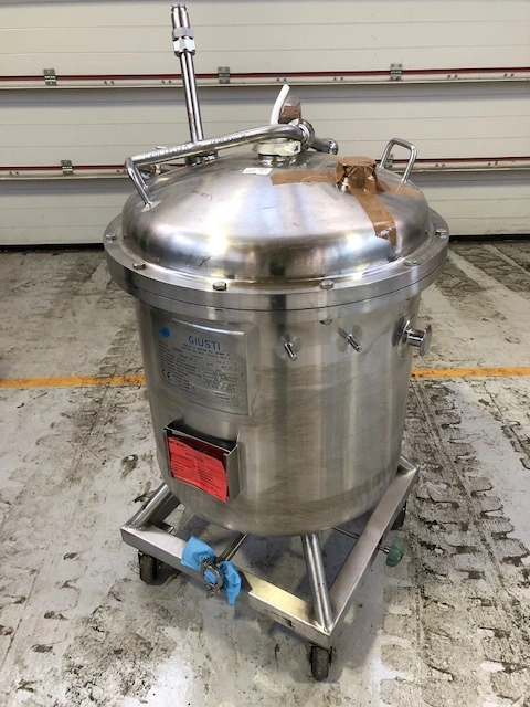 Used _UNKNOWN_ 160 LITRE Stainless Steel Tanks New Jersey US | Perry Equipment #120962