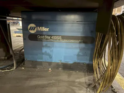 MILLER GOLD STAR MODEL #400SS WELDER: STOCK #23552