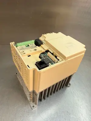 Magnetek MVB009 Ac Drive 5HP 400V 3PH (4.6.1)