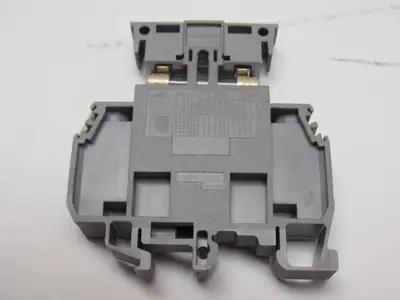 Entrelec 011537805 M10/16 Fuse Holder Terminal Block Din Rail Mount  Lot of 50