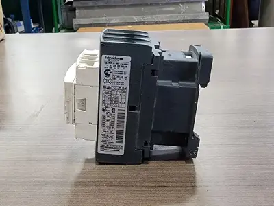 USED SCHNEIDER ELECTRIC LC1D25