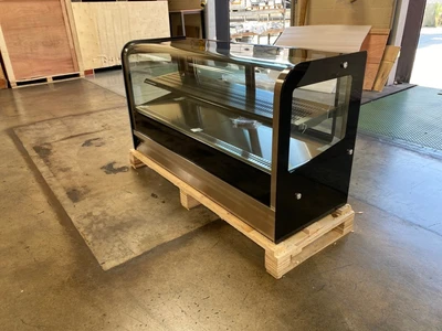 171-0286 Countertop Full Service Self Contained Bakery Case Cooler